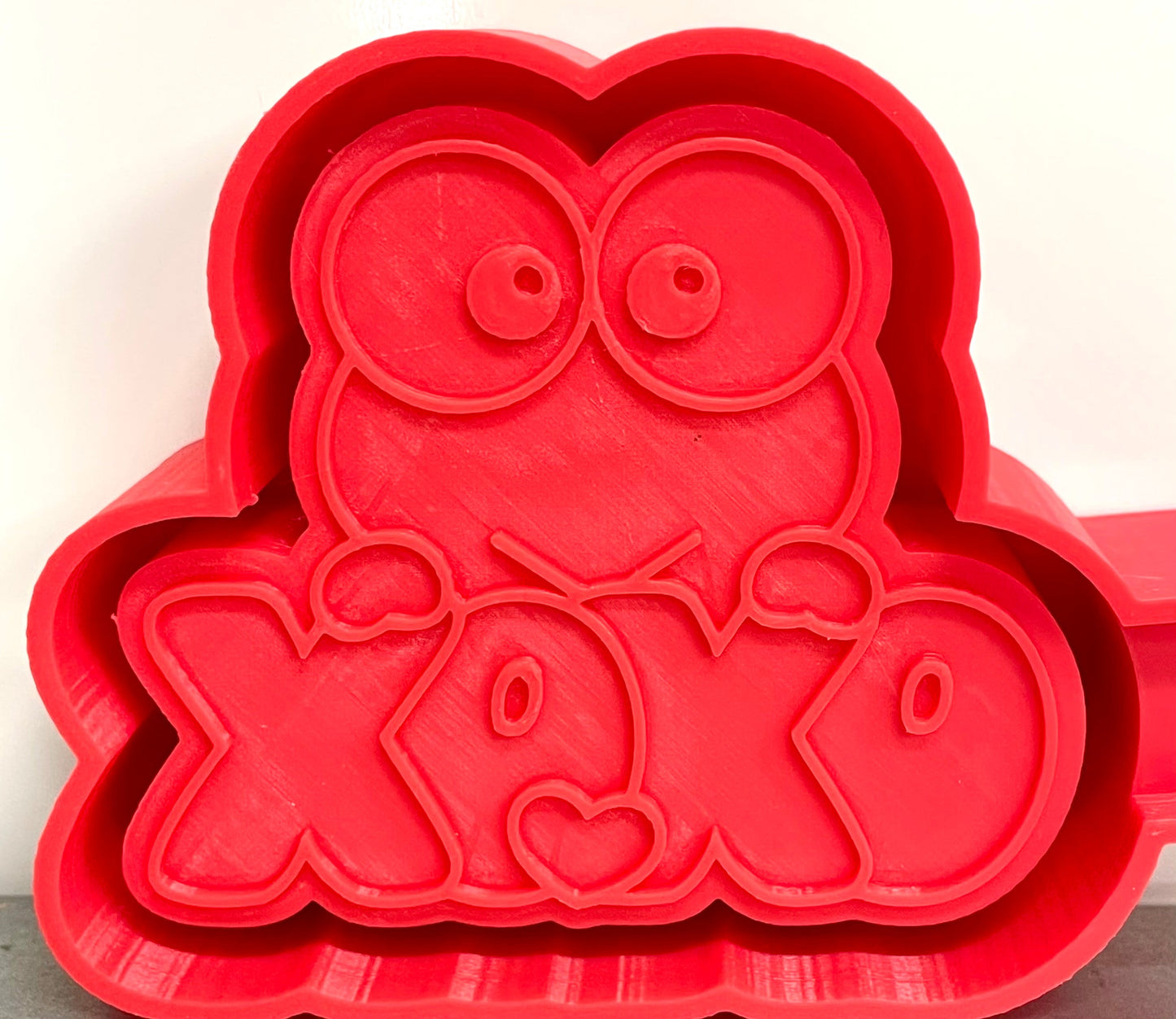 XOXO Frog Mold
