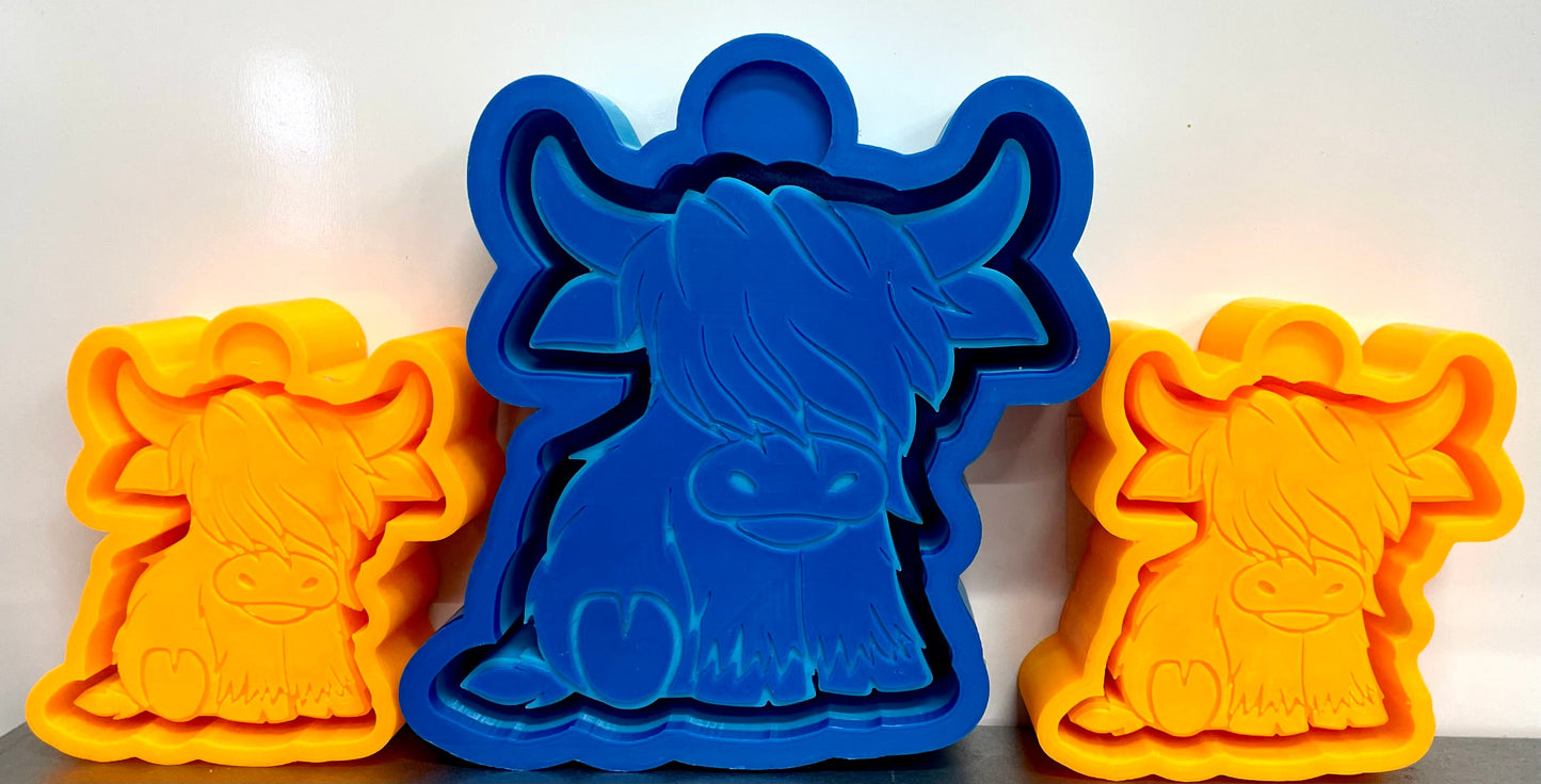 Sideways Sitting Highland Cow & Vent Clip Mold Set