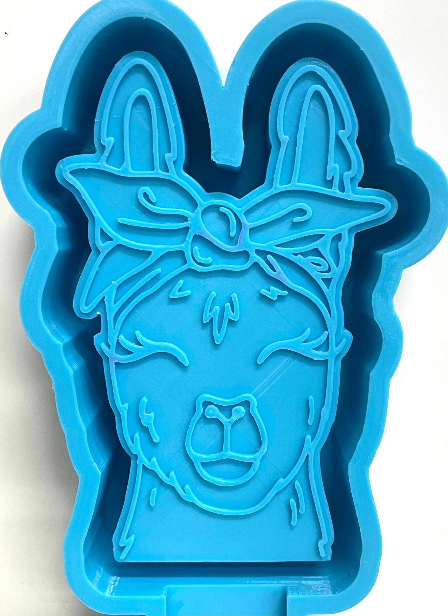 Llama with Bow Mold