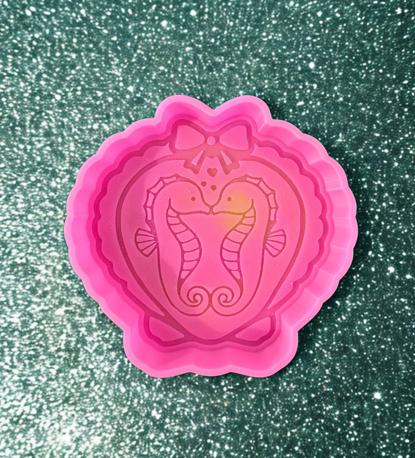 Seahorse frame