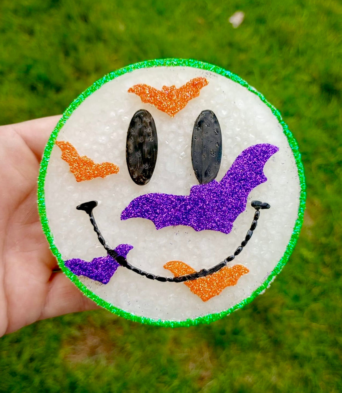 Smiley Face With Bats Mold