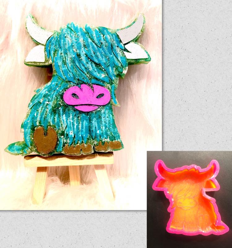 Sideways Sitting Highland Cow Mold