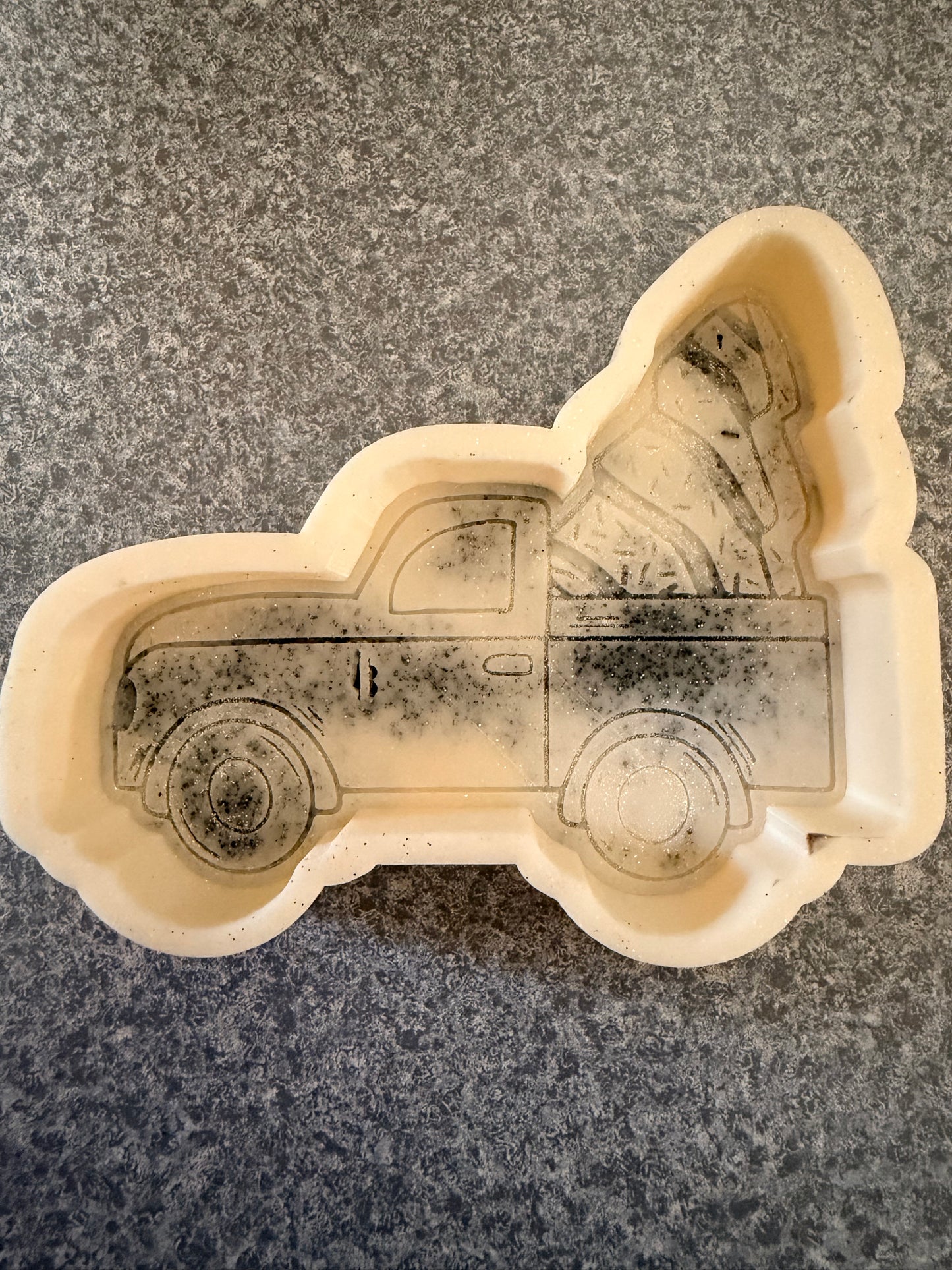 CAR FRESHIE MOLD DESTASH