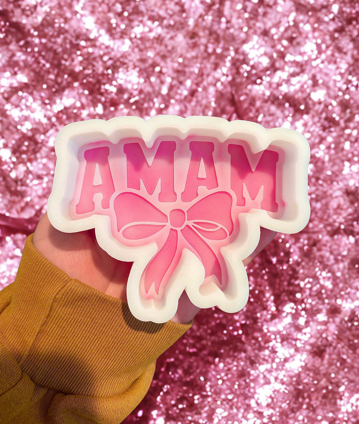 Mama with bow