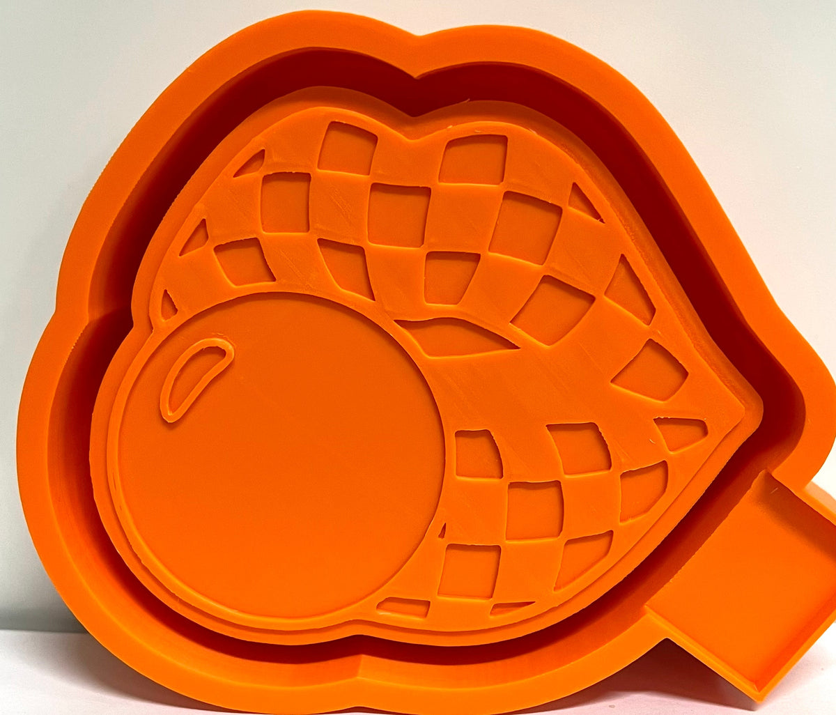 Checkered Lips Blowing Bubble Mold
