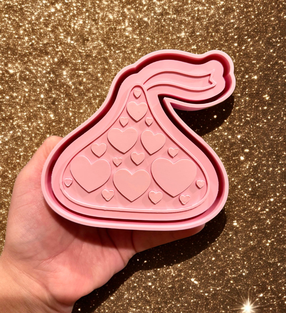 Kiss chocolate full of hearts