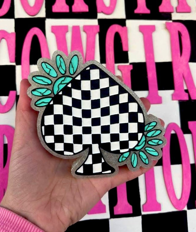 Punchy spade