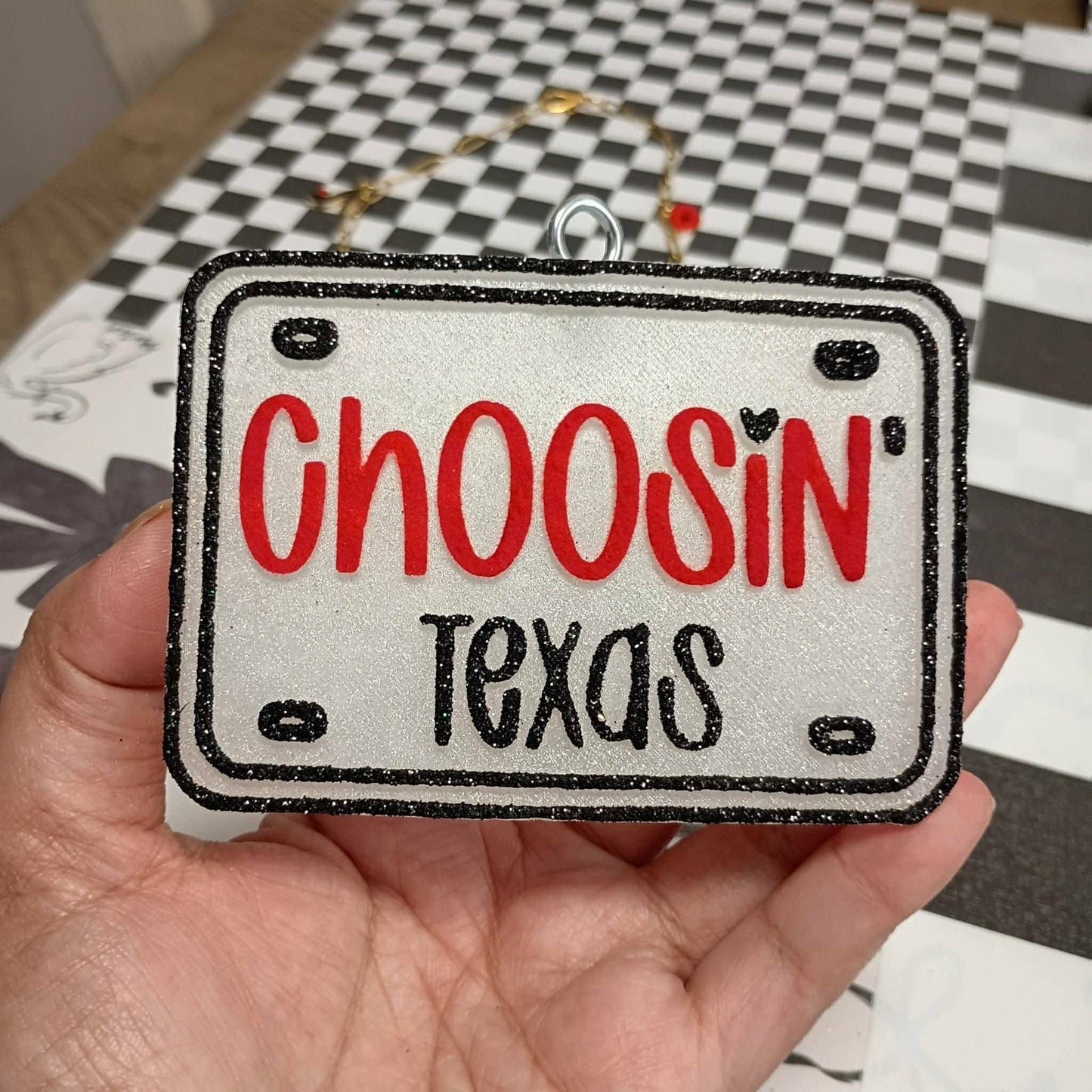￼ choosing Texas