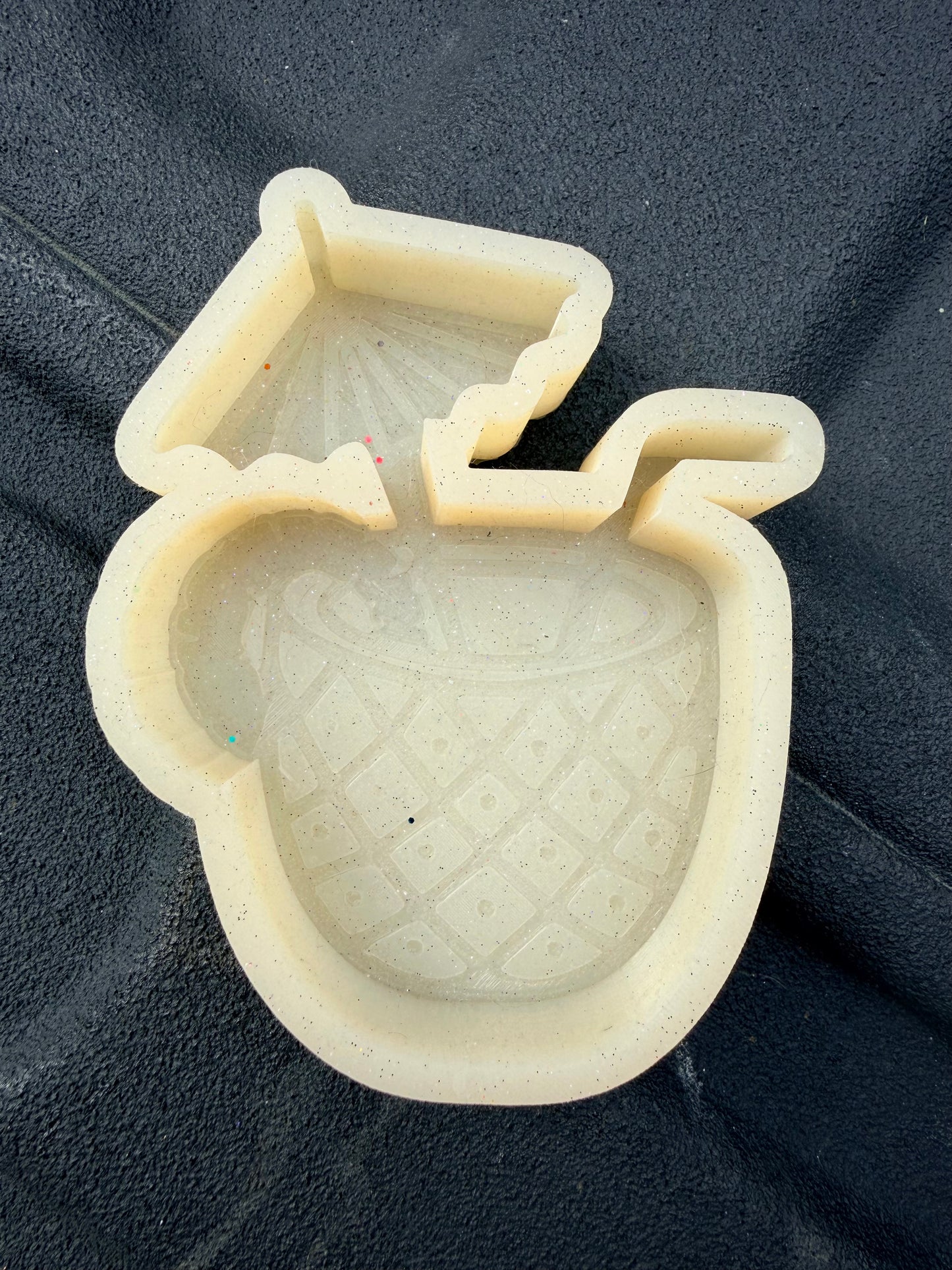 MOLD DESTASH